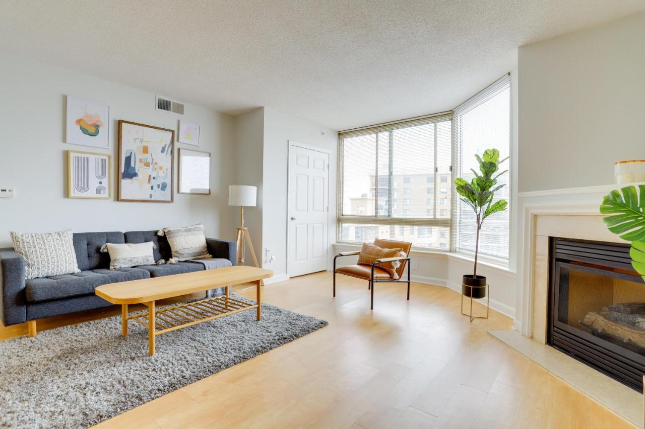 Elegant And Charming Condo At Ballston With Pool Arlington Exterior foto