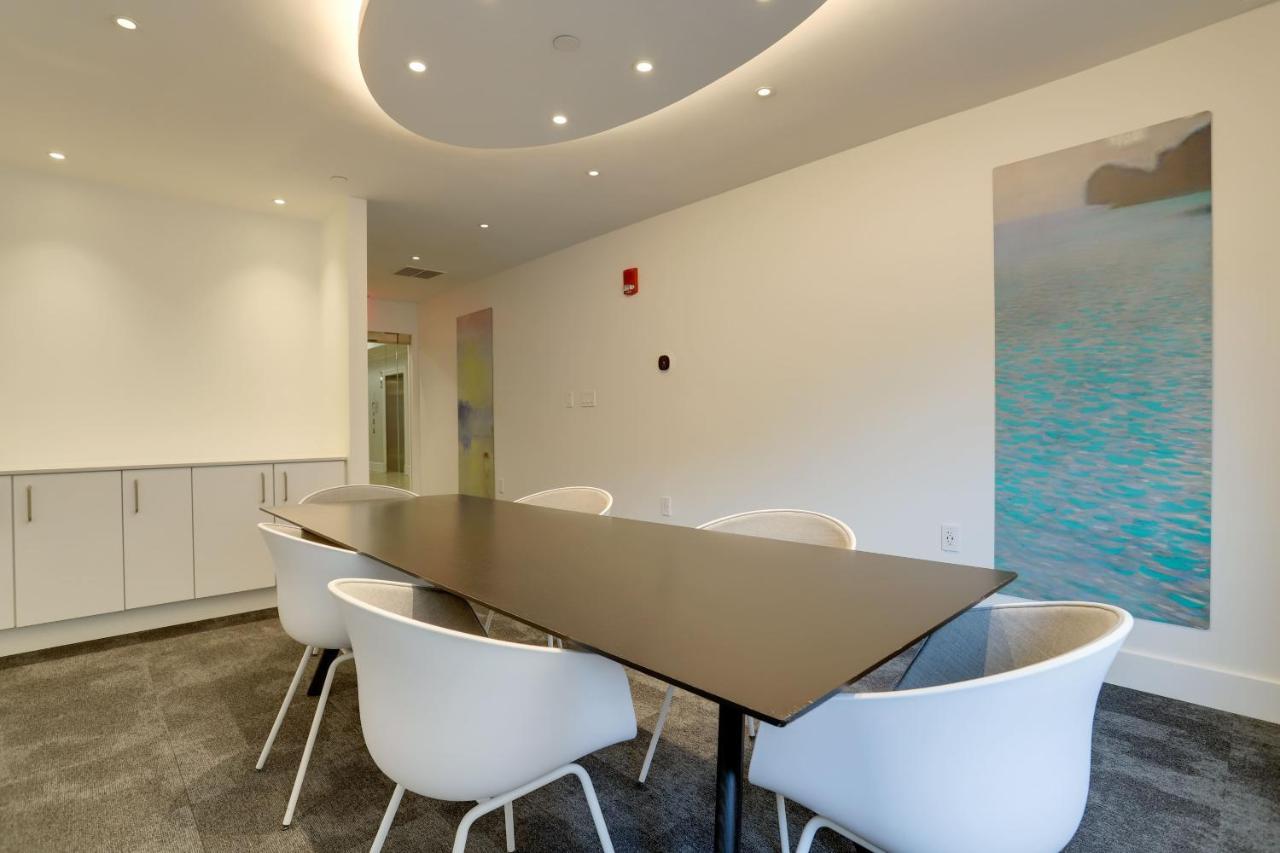Elegant And Charming Condo At Ballston With Pool Arlington Exterior foto